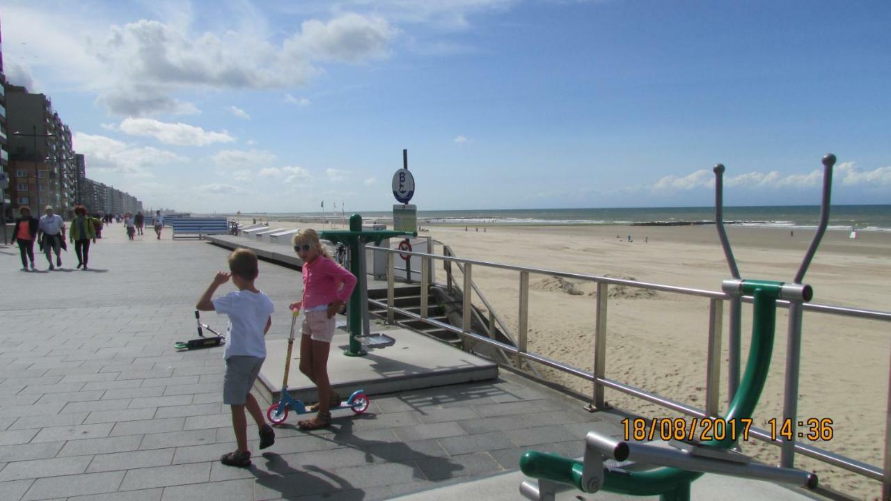 Toplocatie Middelkerke Frontal Sea View Екстериор снимка